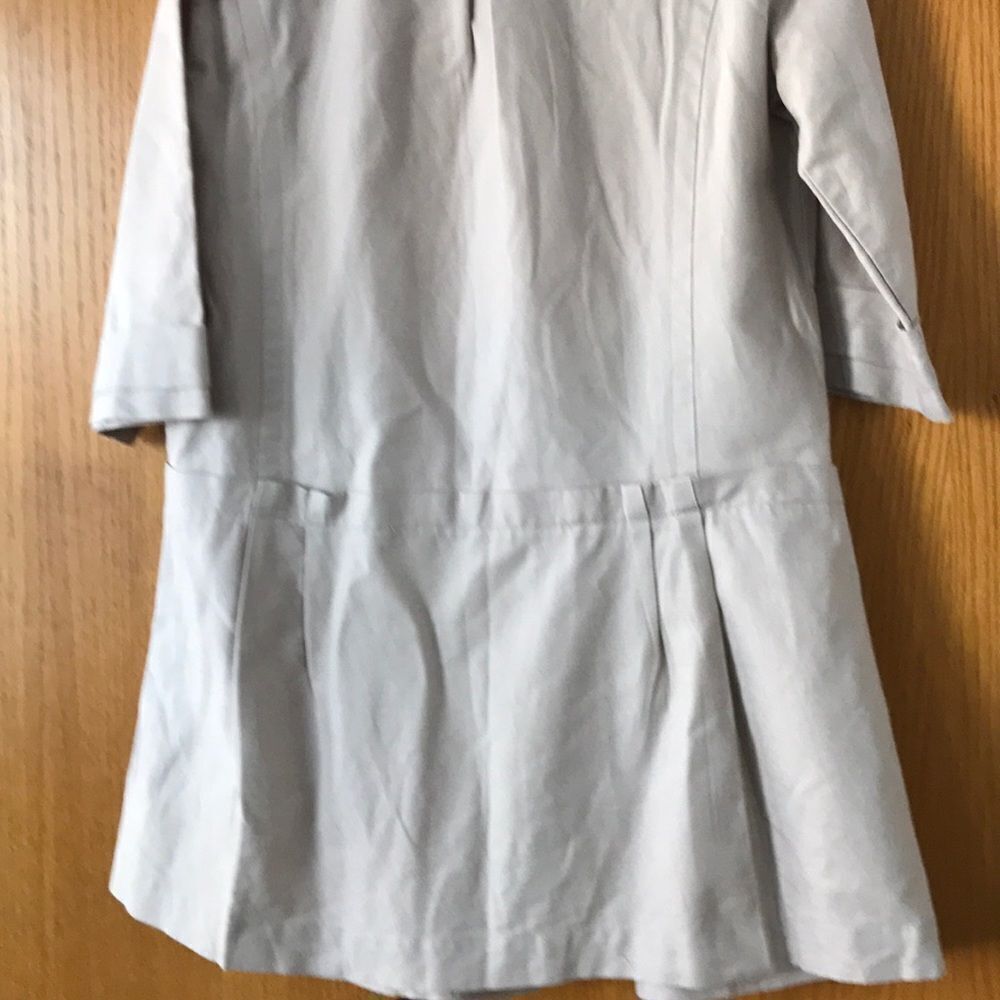 Banana USA light khaki button accent top, large - Picture 7 of 8